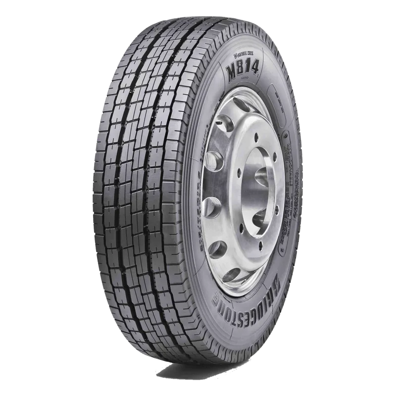 Pneu Bridgestone M814 215/75 R17.5 para caminhão leve e micro-ônibus