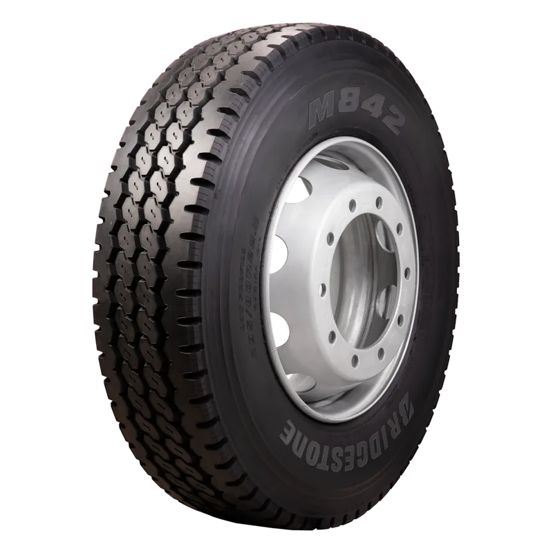 Pneu Bridgestone M842 295/80 R22.5 para caminhão em uso misto, todas as posições